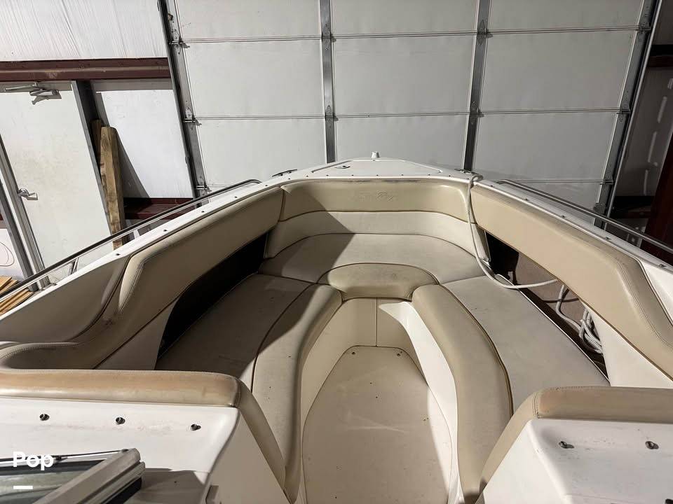 Slide: The Image of Bow Seating - 15176108