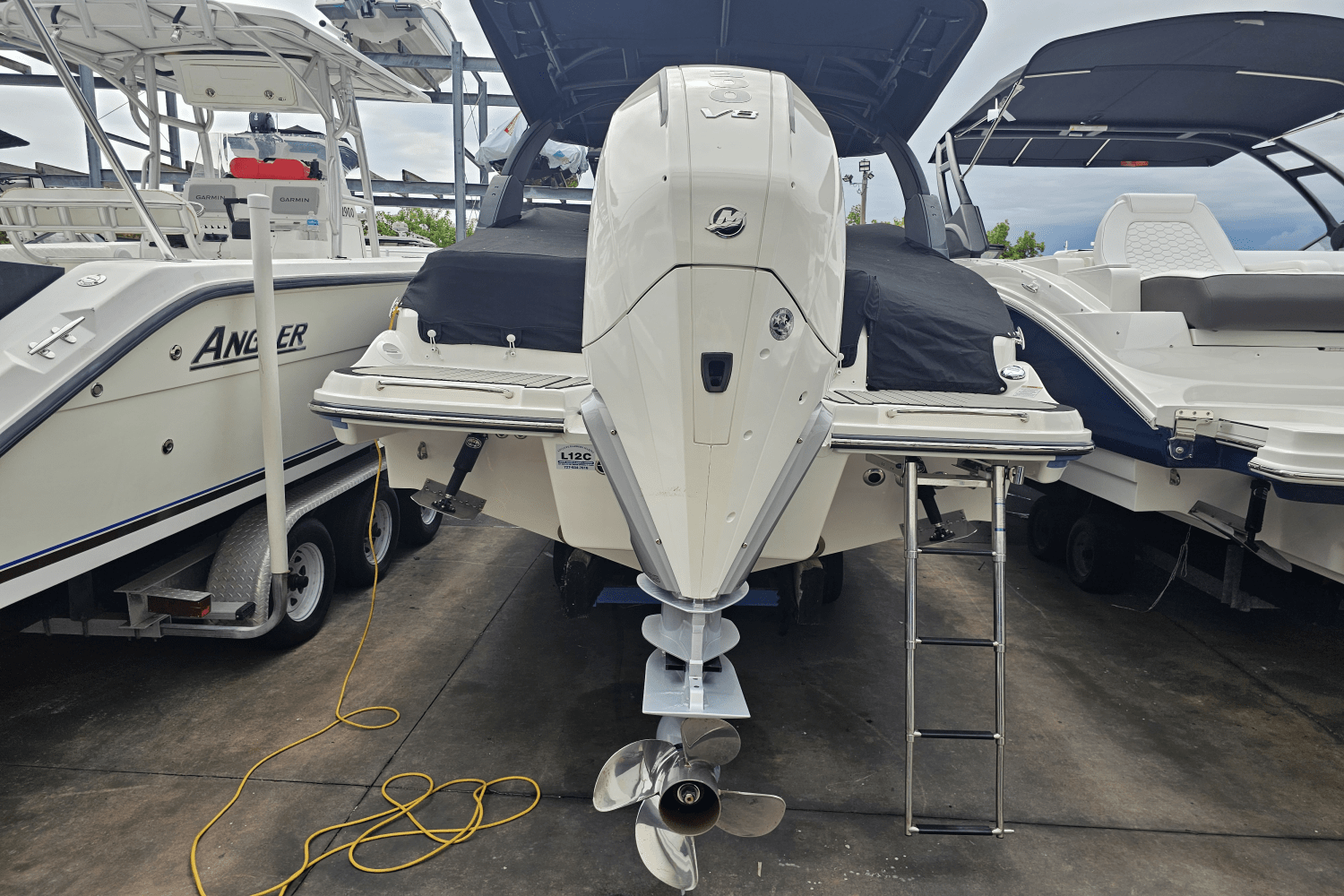 Slide: The Image of Sea Ray 260 SLX-OB 2024 - 33
