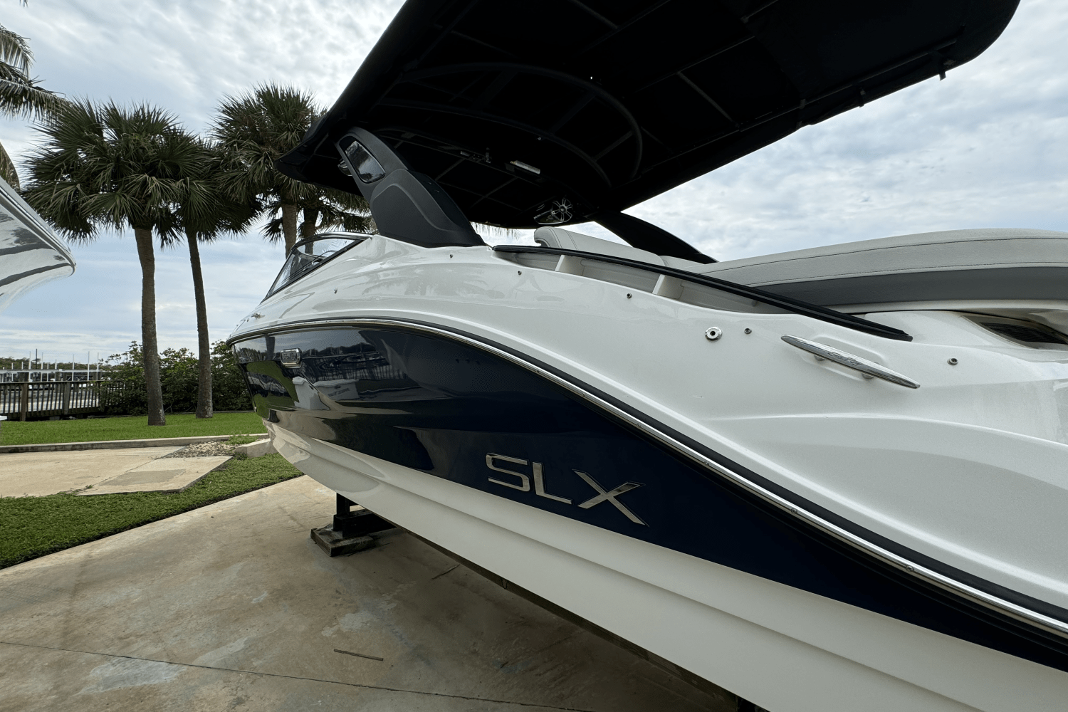 Slide: The Image of Sea Ray 260 SLX OUTBOARD 2023 - 1
