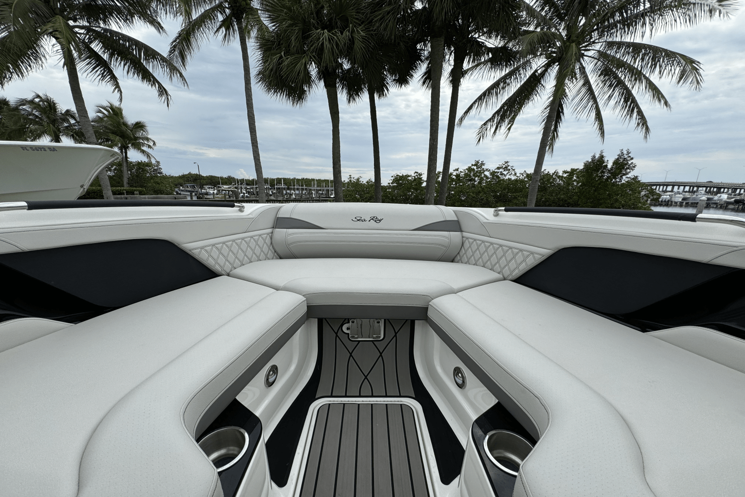 Slide: The Image of Sea Ray 260 SLX OUTBOARD 2023 - 11