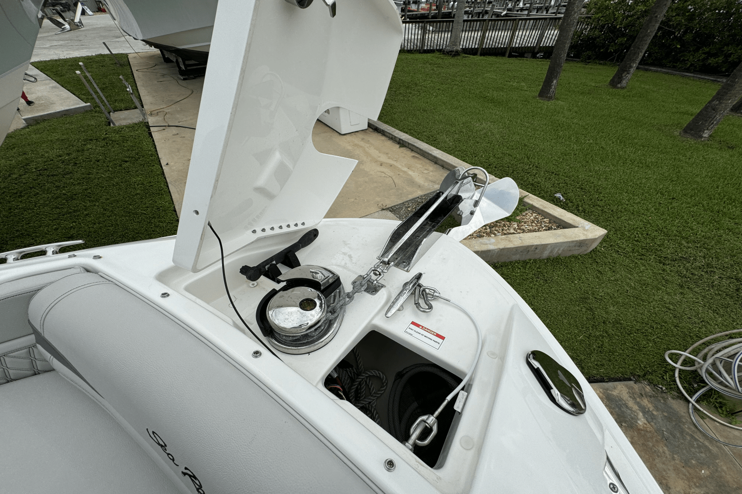 Slide: The Image of Sea Ray 260 SLX OUTBOARD 2023 - 15