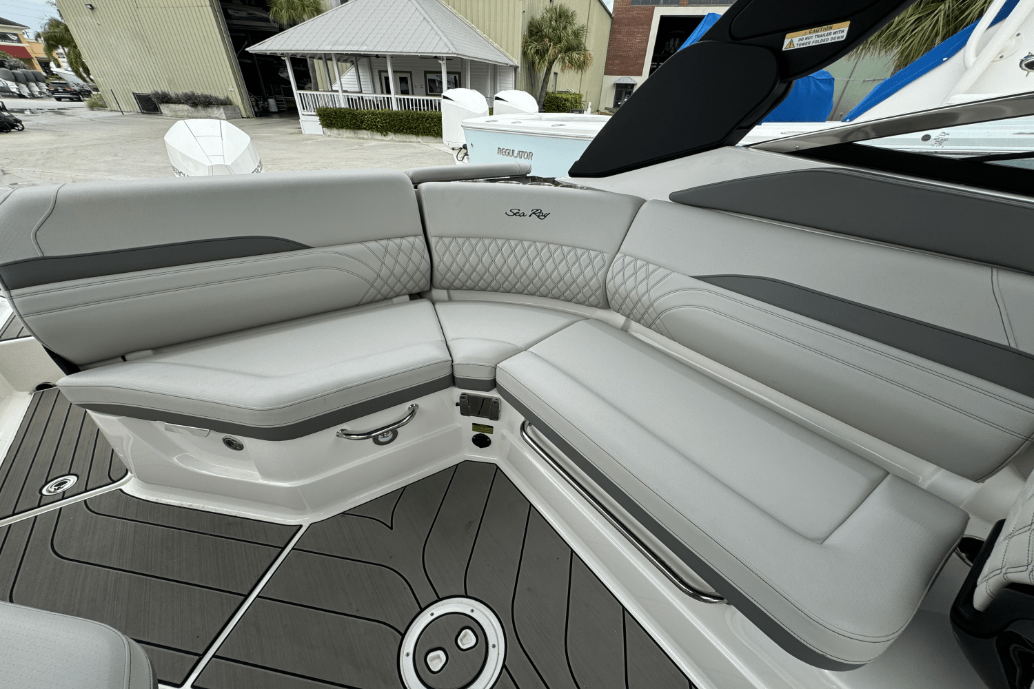 Slide: The Image of Sea Ray 260 SLX OUTBOARD 2023 - 27