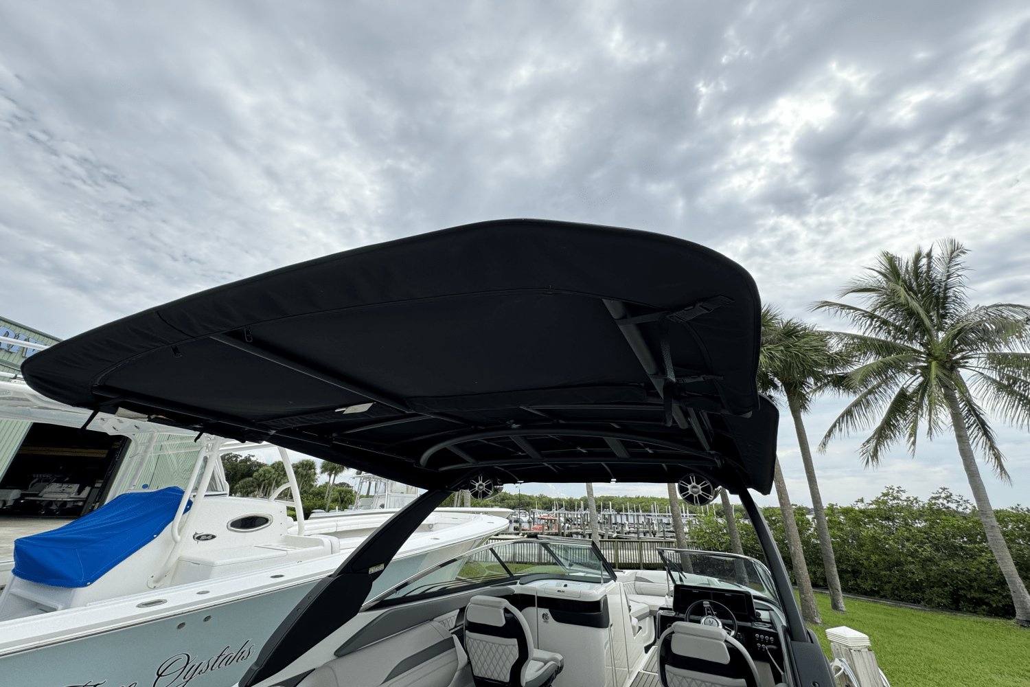 Slide: The Image of Sea Ray 260 SLX OUTBOARD 2023 - 38
