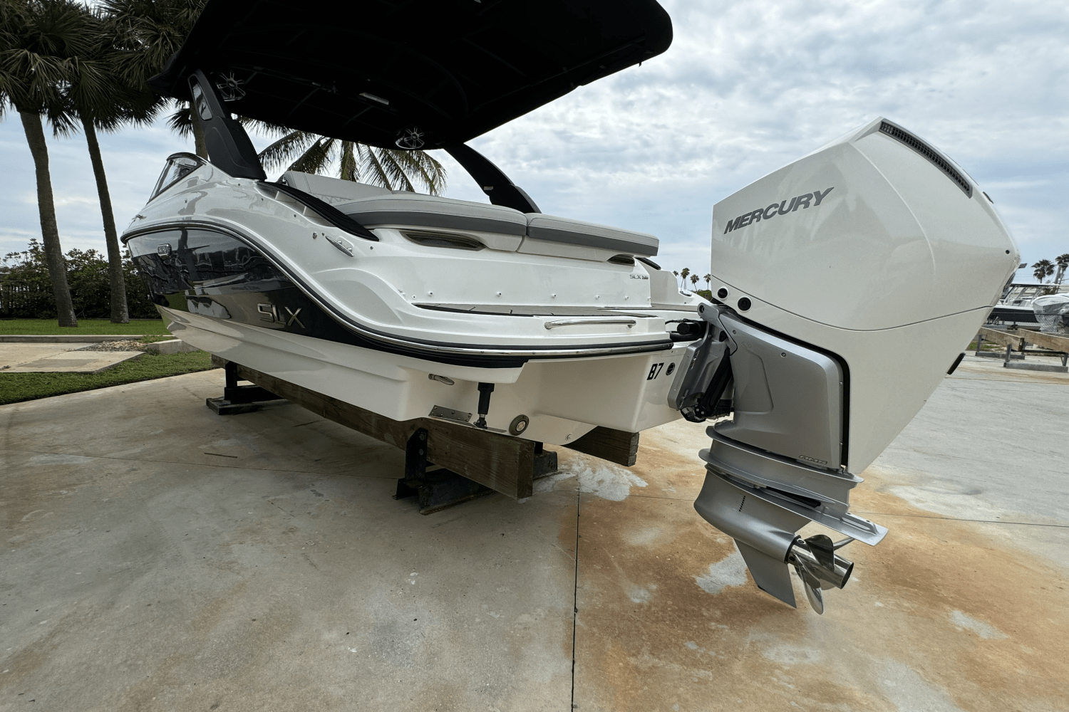 Slide: The Image of Sea Ray 260 SLX OUTBOARD 2023 - 9