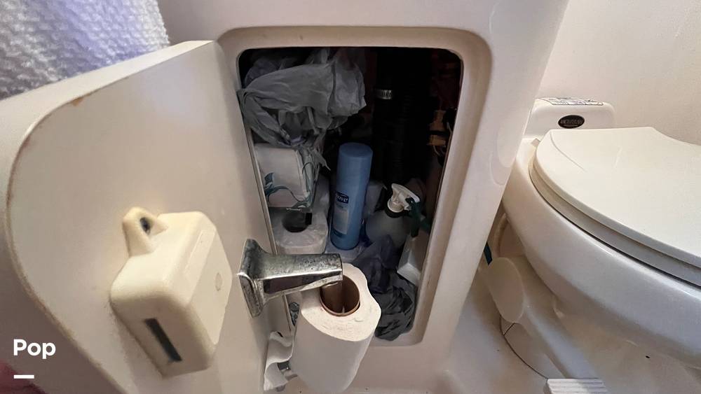 Slide: The Image of Sea Ray 260 Sundancer 2003 - 53