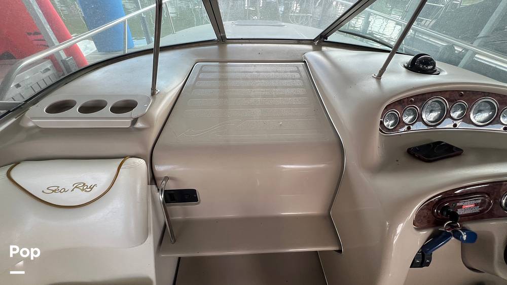 Slide: The Image of Sea Ray 260 Sundancer 2003 - 56