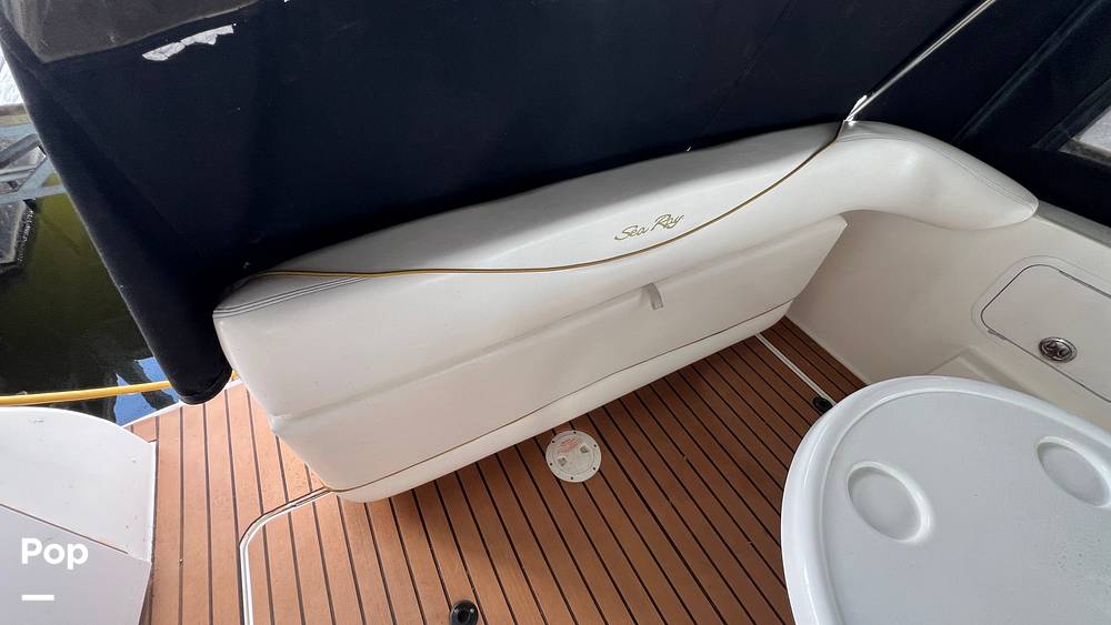 Slide: The Image of Sea Ray 260 Sundancer 2003 - 80
