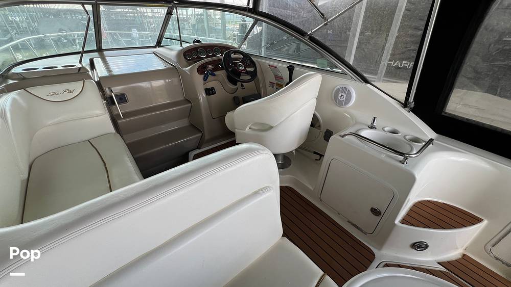 Slide: The Image of Sea Ray 260 Sundancer 2003 - 83