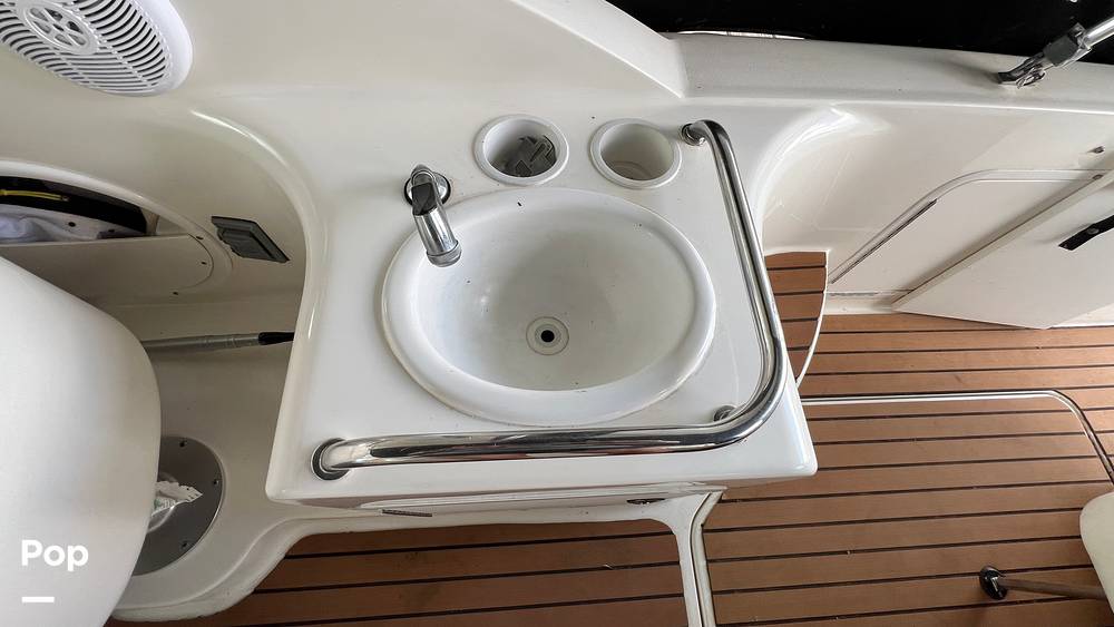 Slide: The Image of Sea Ray 260 Sundancer 2003 - 84