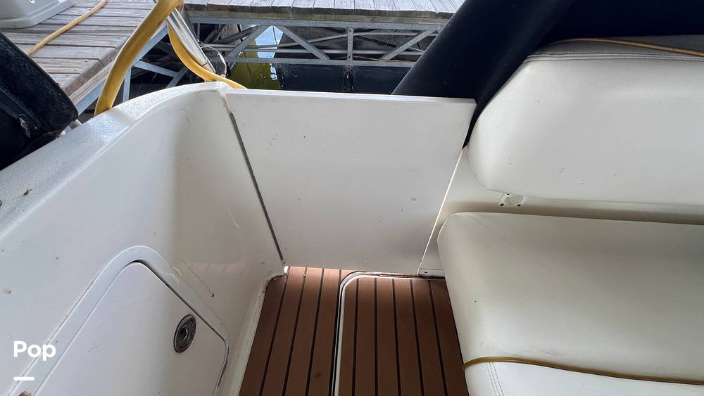 Slide: The Image of Sea Ray 260 Sundancer 2003 - 92