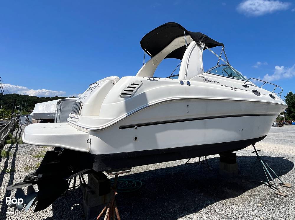 Slide: The Image of Sea Ray 260 Sundancer 2004 - 15687825