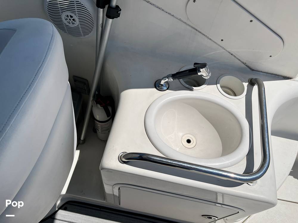 Slide: The Image of Sink - Cockpit - 15687841