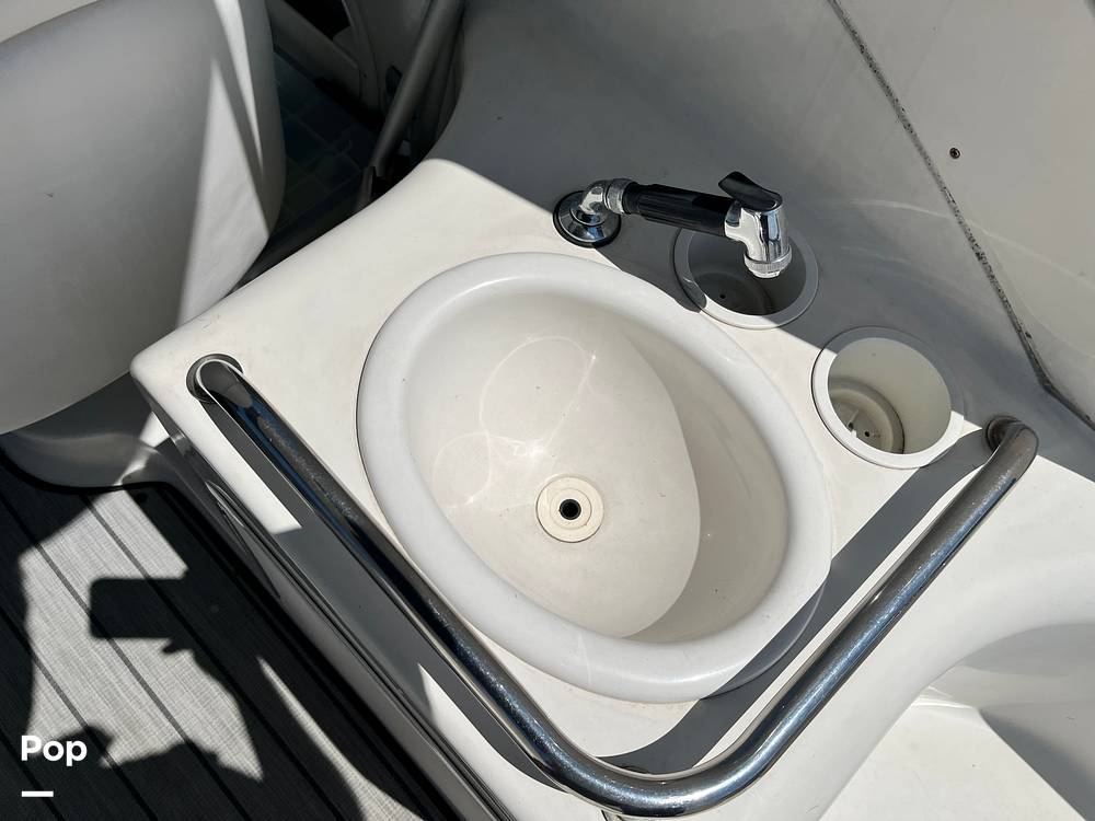 Slide: The Image of Sink - Cockpit - 15687842