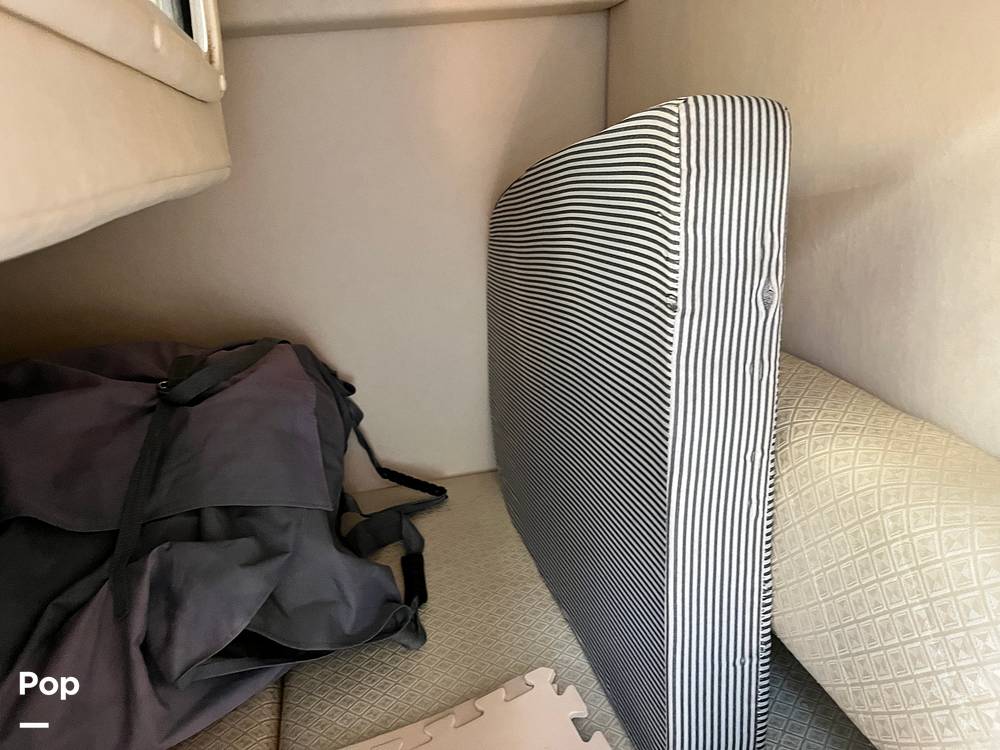 Slide: The Image of Sea Ray 260 Sundancer 2004 - 15687850