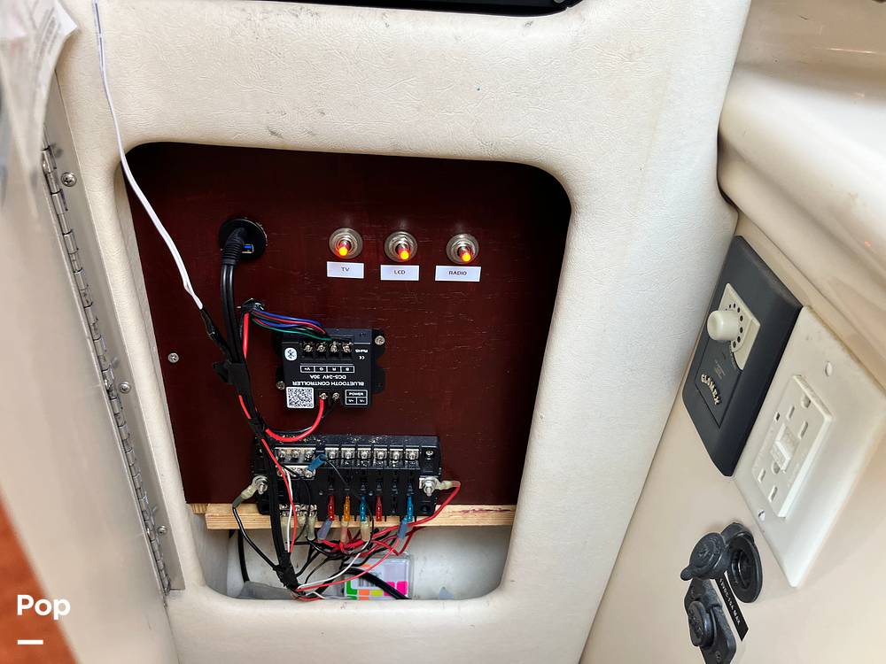 Slide: The Image of Sea Ray 260 Sundancer 2004 - 15687857