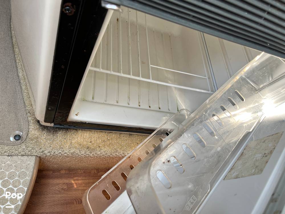 Slide: The Image of Sea Ray 260 Sundancer 2004 - 15687863