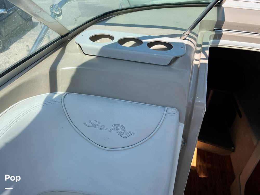 Slide: The Image of Sea Ray 260 Sundancer 2004 - 15687876