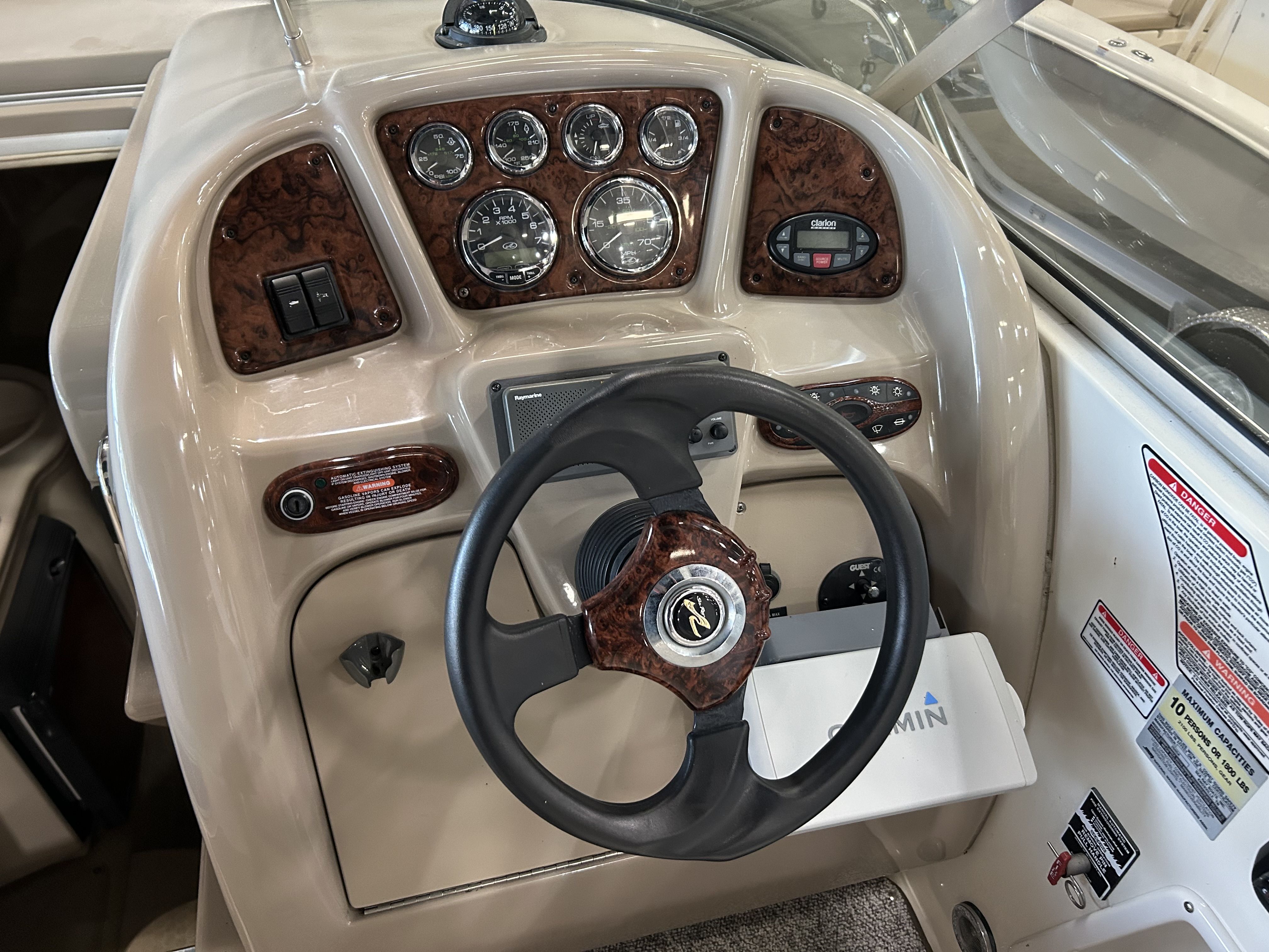 Slide: The Image of Sea Ray 260 Sundancer 2004 - 3