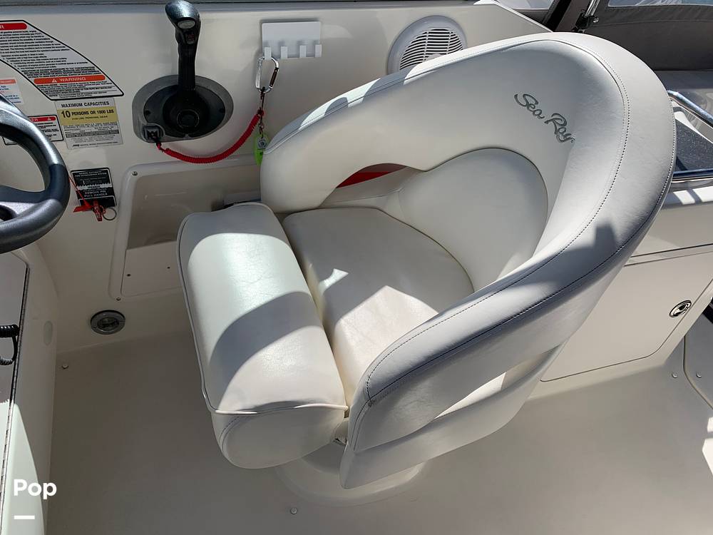 Slide: The Image of Sea Ray 260 Sundancer 2004 - 15207004