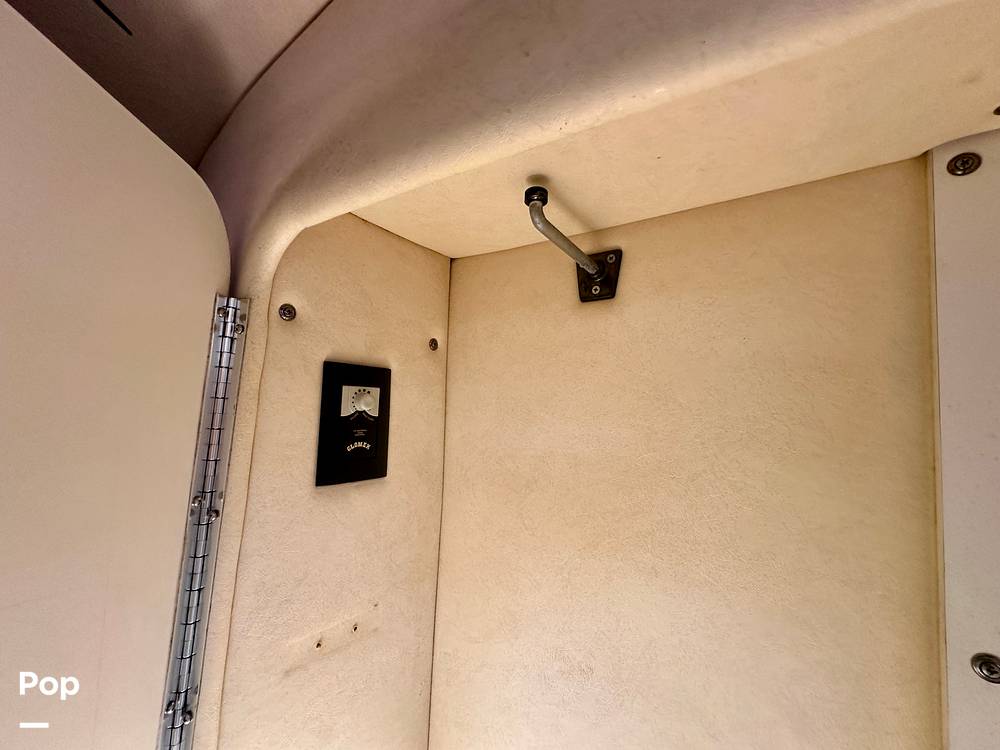 Slide: The Image of Hanging Locker - 54