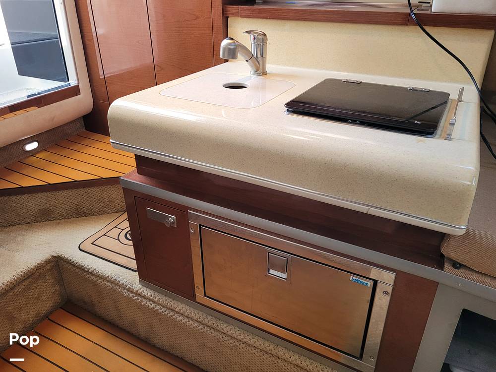 Slide: The Image of Sea Ray 260 Sundancer 2010 - 100