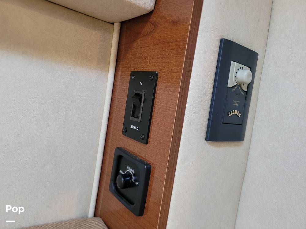 Slide: The Image of Sea Ray 260 Sundancer 2010 - 110