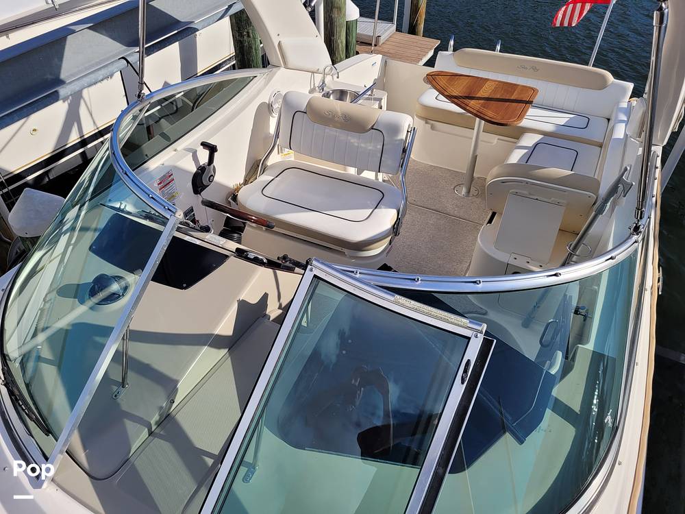 Slide: The Image of Sea Ray 260 Sundancer 2010 - 36