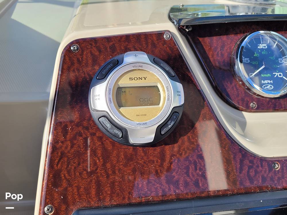 Slide: The Image of Sea Ray 260 Sundancer 2010 - 57