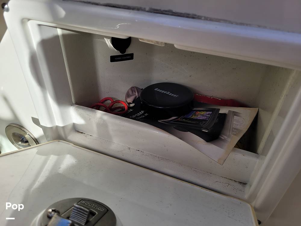 Slide: The Image of Sea Ray 260 Sundancer 2010 - 63