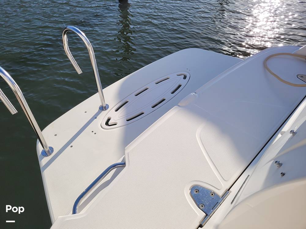 Slide: The Image of Sea Ray 260 Sundancer 2010 - 77