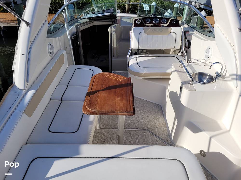 Slide: The Image of Sea Ray 260 Sundancer 2010 - 79
