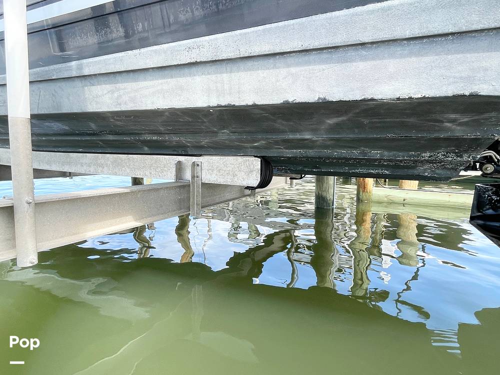 Slide: The Image of Bottom Paint Antifouling - 14422729