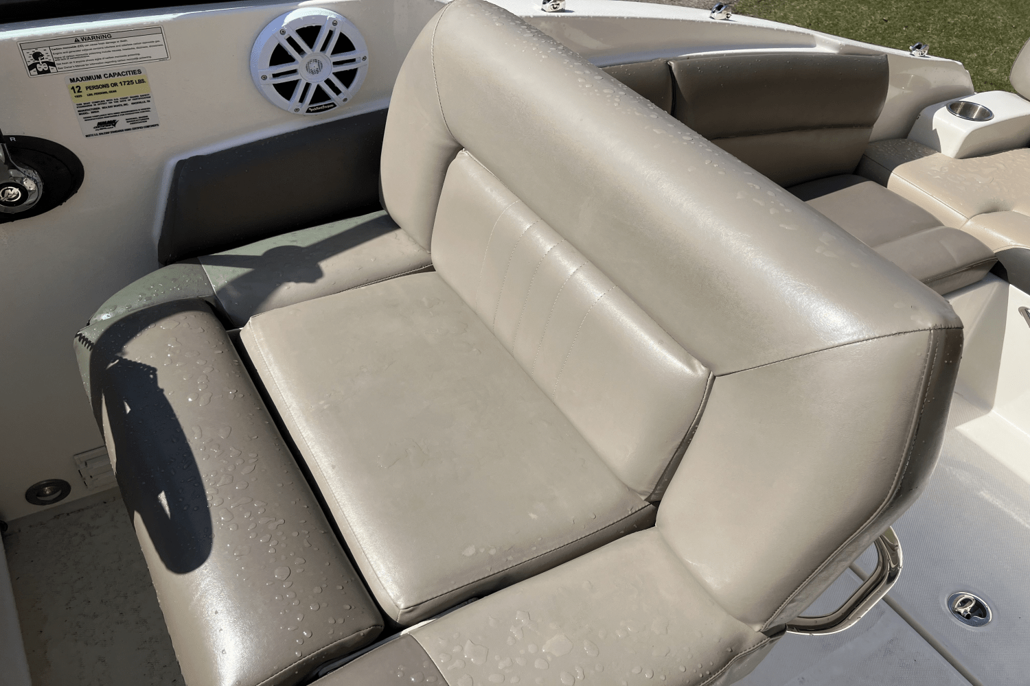 Slide: The Image of Sea Ray 260 SUNDANCER 2014 - 11