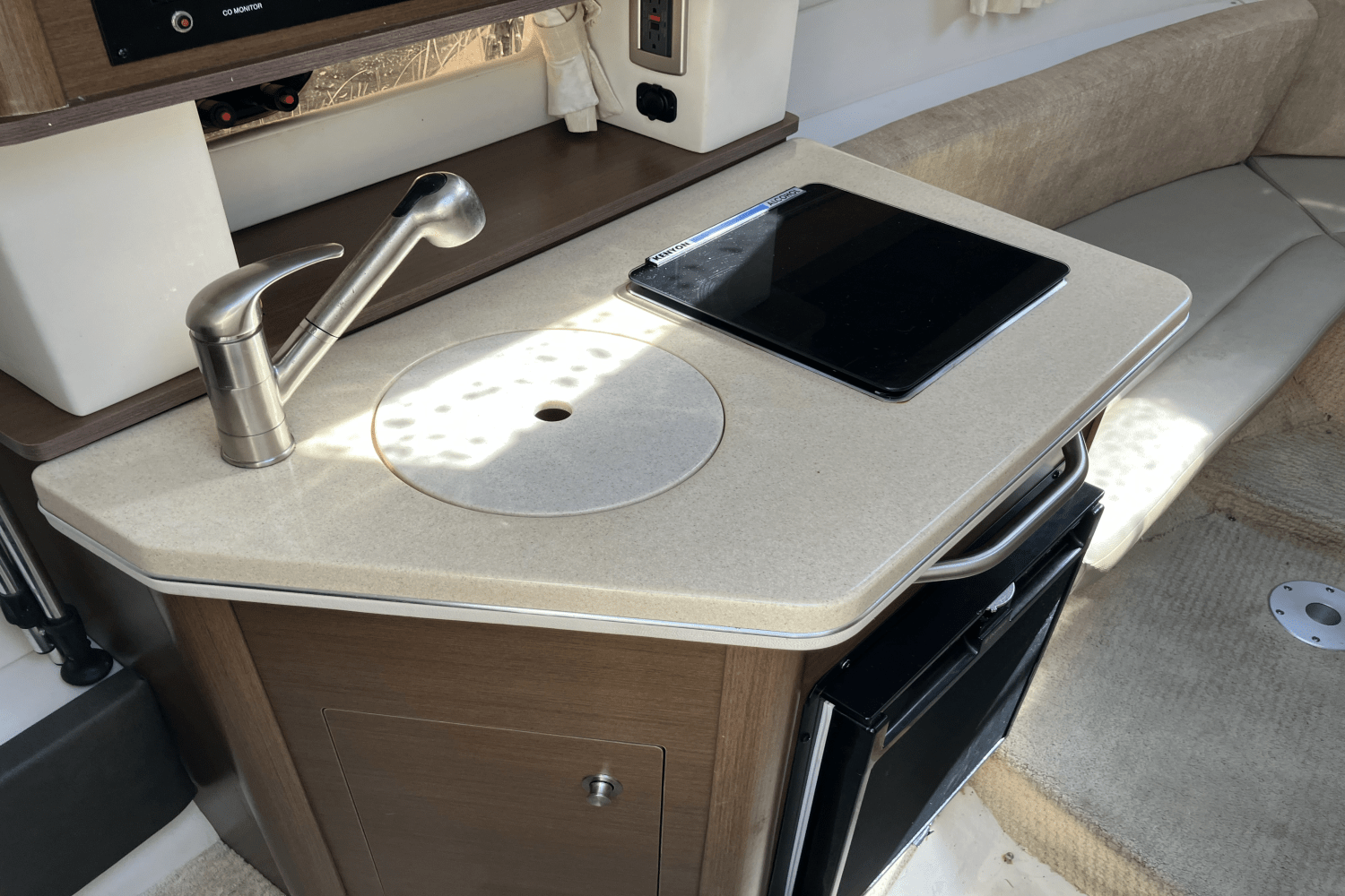 Slide: The Image of Sea Ray 260 SUNDANCER 2014 - 16