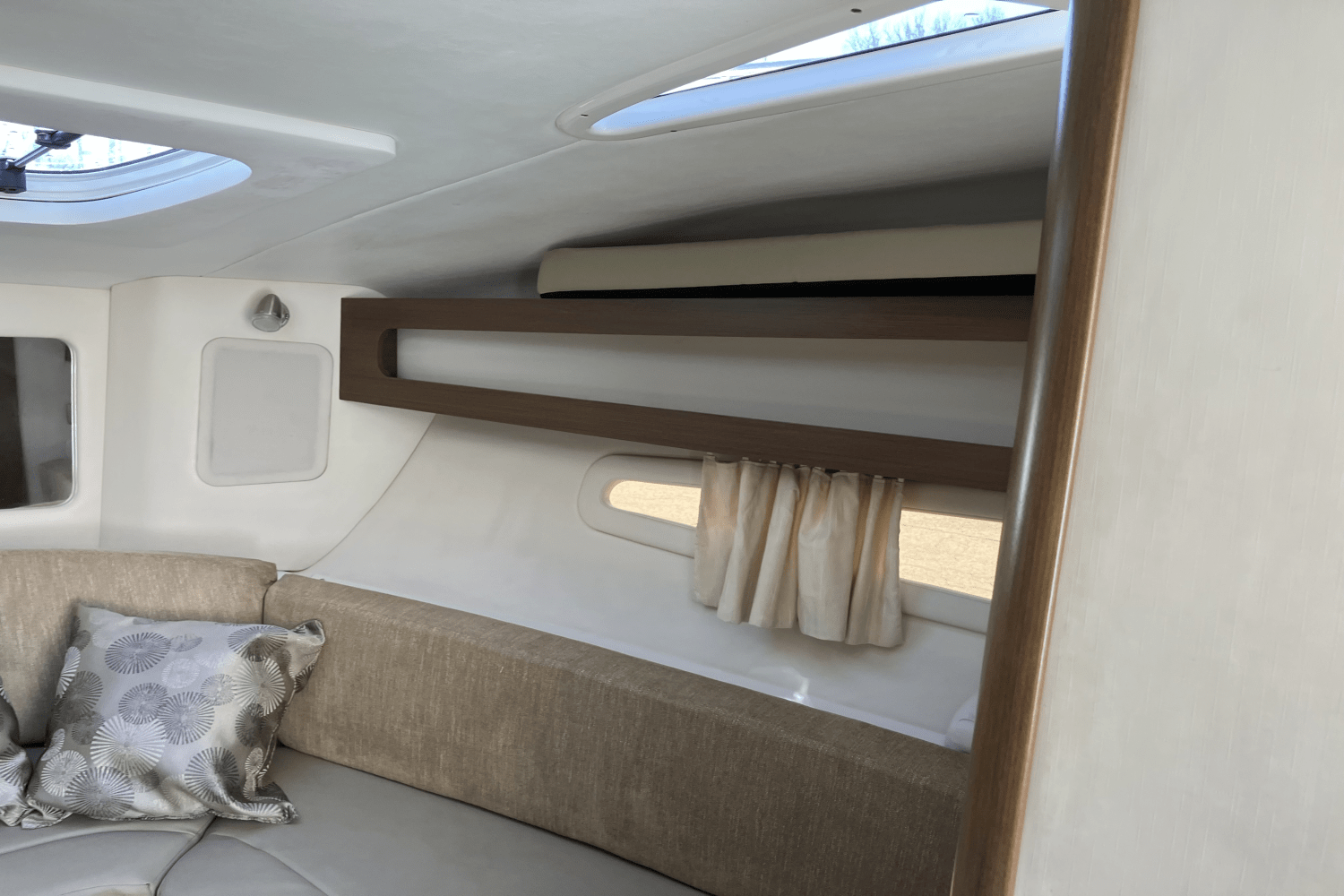 Slide: The Image of Sea Ray 260 SUNDANCER 2014 - 19