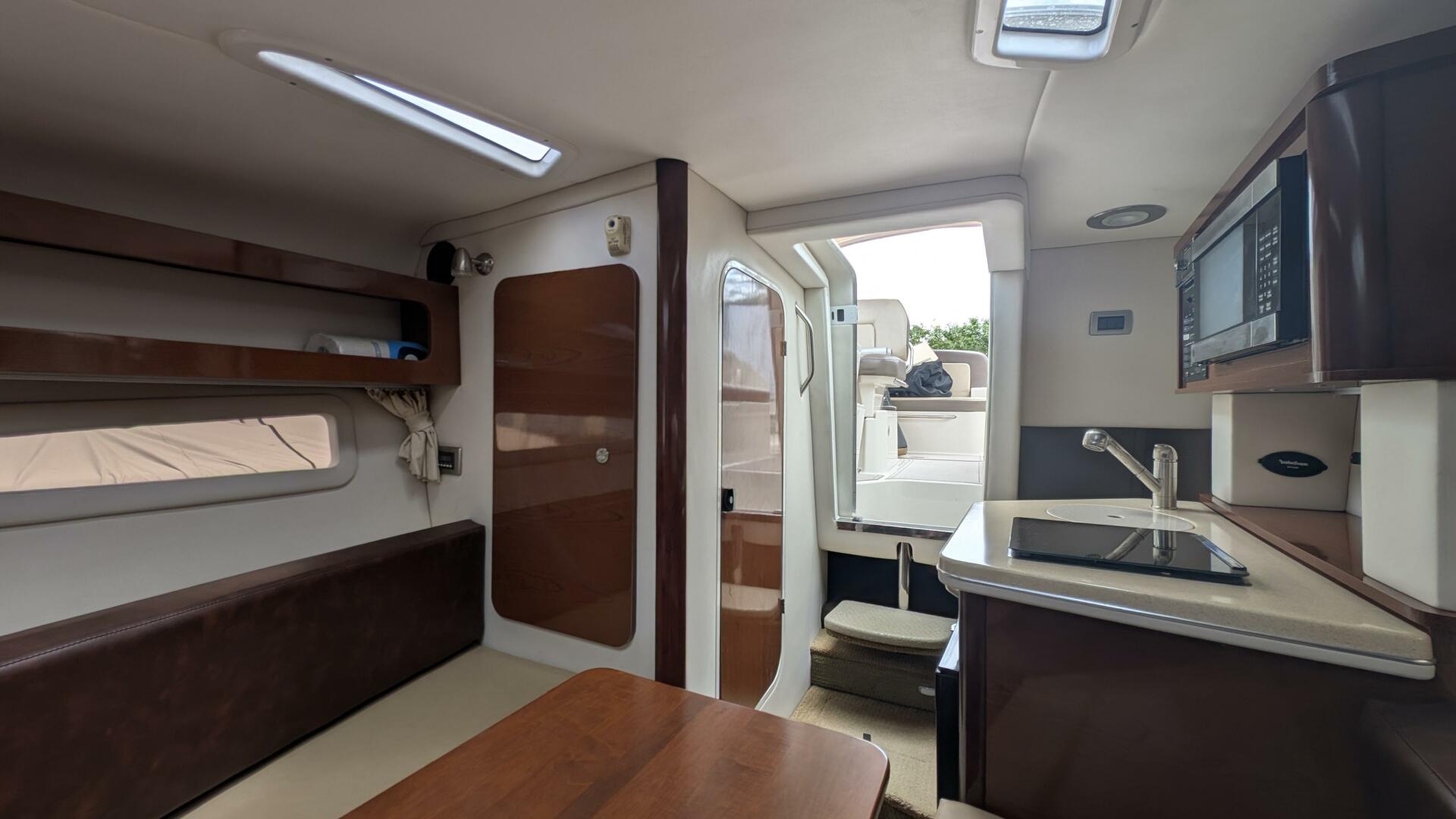 Slide: The Image of Sea Ray 260 Sundancer 2014 - 5199943