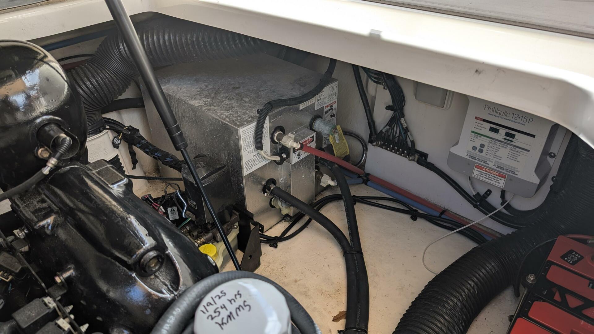 Slide: The Image of Sea Ray 260 Sundancer 2014 - 5199951