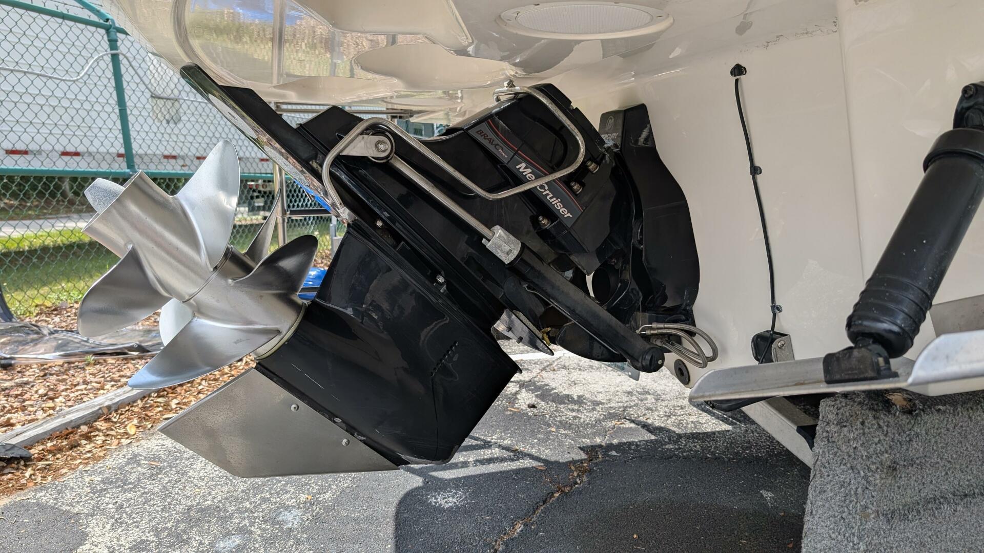 Slide: The Image of Sea Ray 260 Sundancer 2014 - 5199962