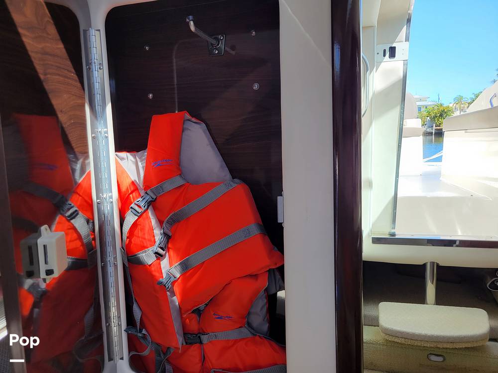 Slide: The Image of Sea Ray 260 Sundancer 2015 - 15275916