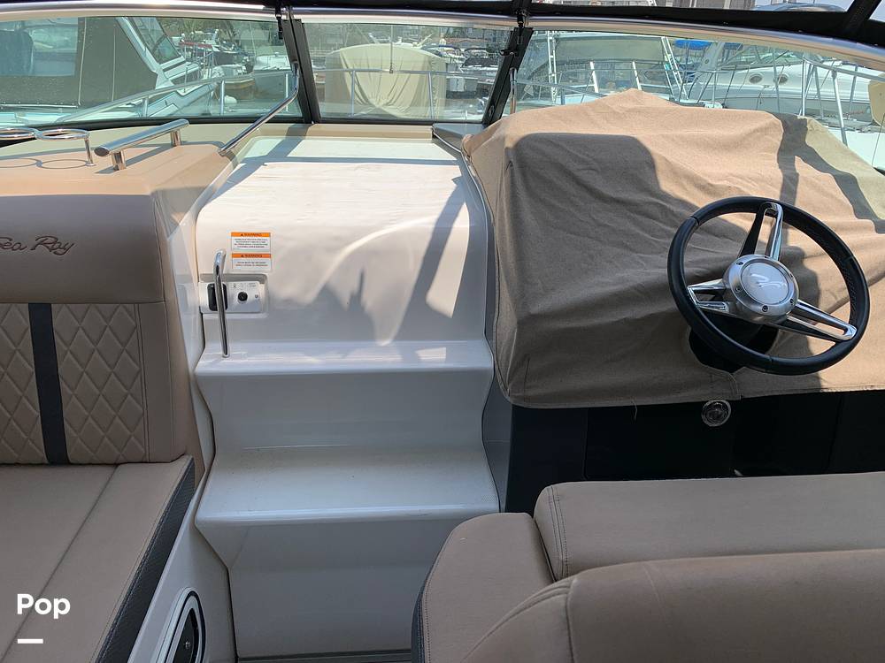 Slide: The Image of Sea Ray 260 Sundancer 2016 - 15680788