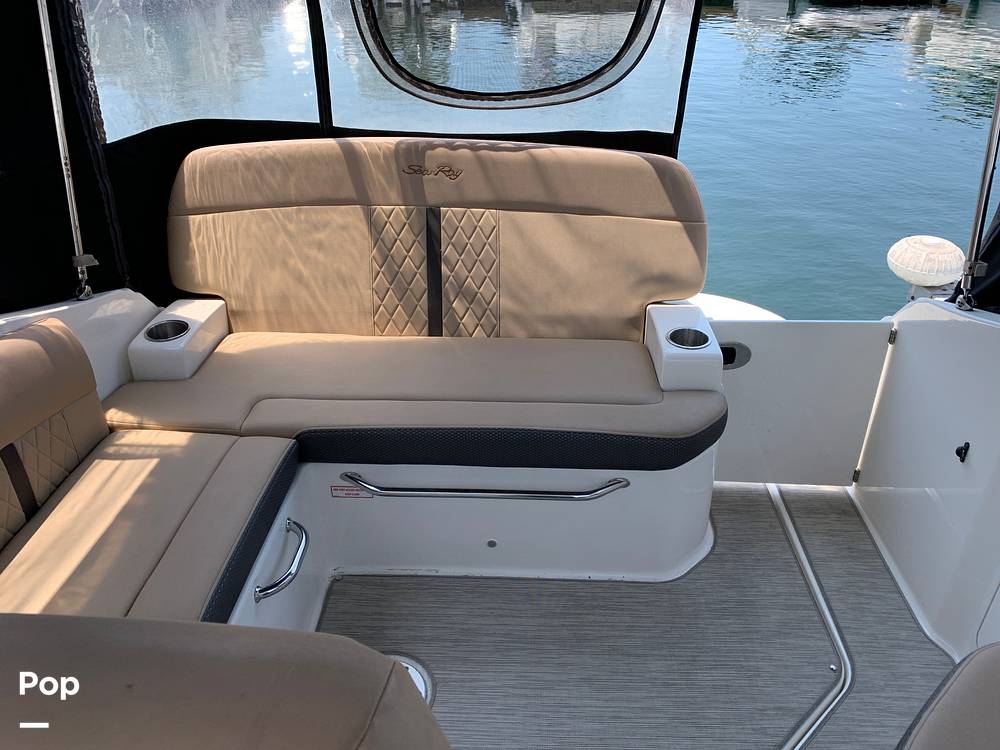 Slide: The Image of Sea Ray 260 Sundancer 2016 - 15680805