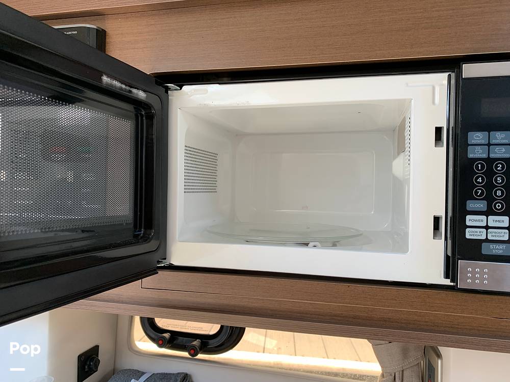 Slide: The Image of Sea Ray 260 Sundancer 2016 - 15680822