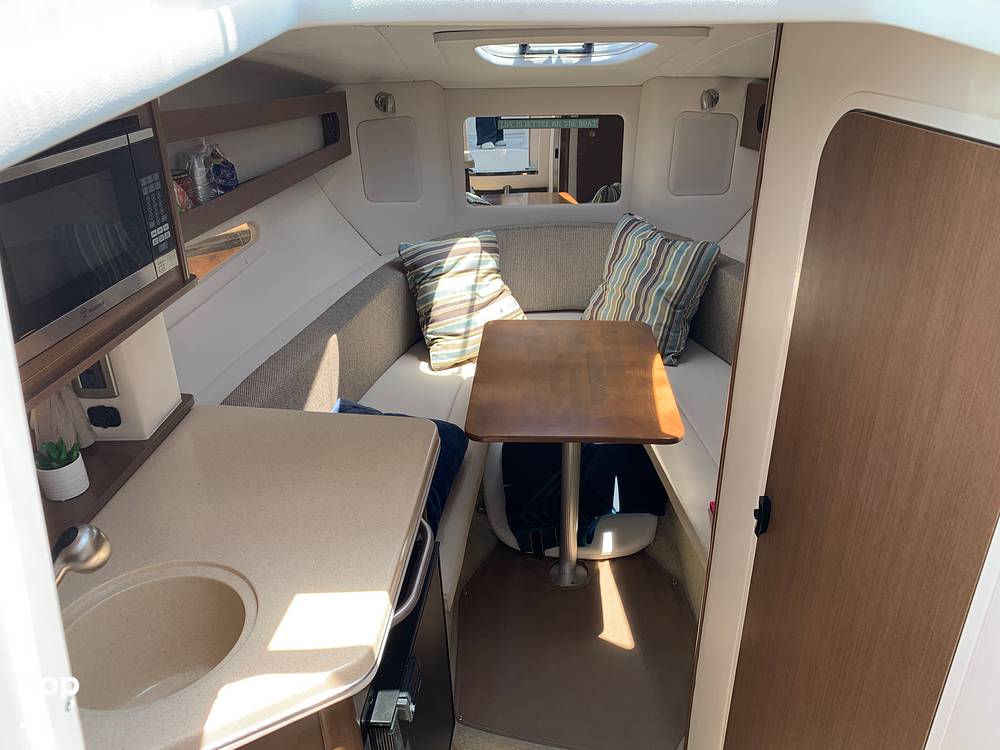 Slide: The Image of Sea Ray 260 Sundancer 2016 - 15680833