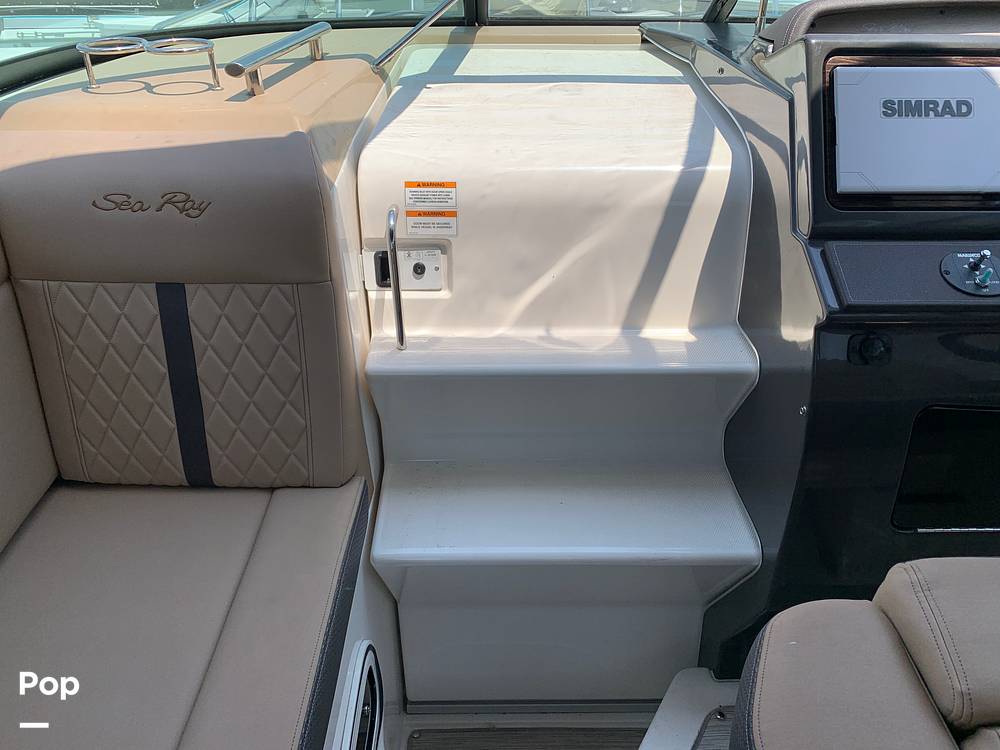 Slide: The Image of Sea Ray 260 Sundancer 2016 - 15680835