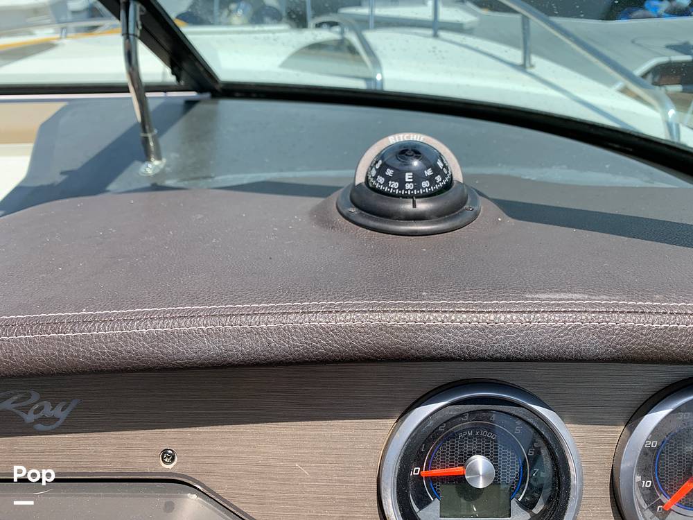 Slide: The Image of Sea Ray 260 Sundancer 2016 - 15681045