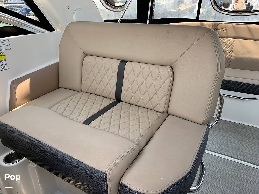 Slide: The Image of Sea Ray 260 Sundancer 2016 - 15681054