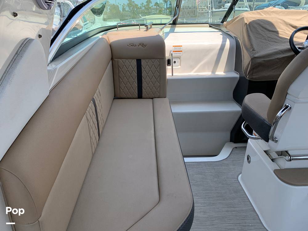 Slide: The Image of Sea Ray 260 Sundancer 2016 - 15681057