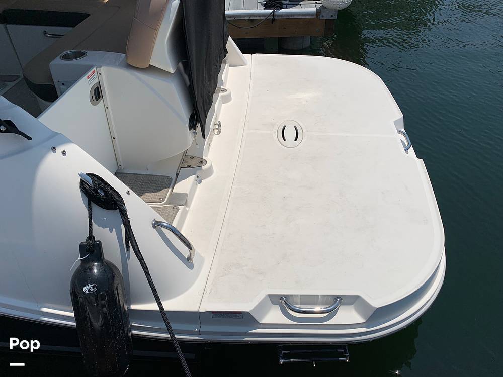Slide: The Image of Sea Ray 260 Sundancer 2016 - 15681068
