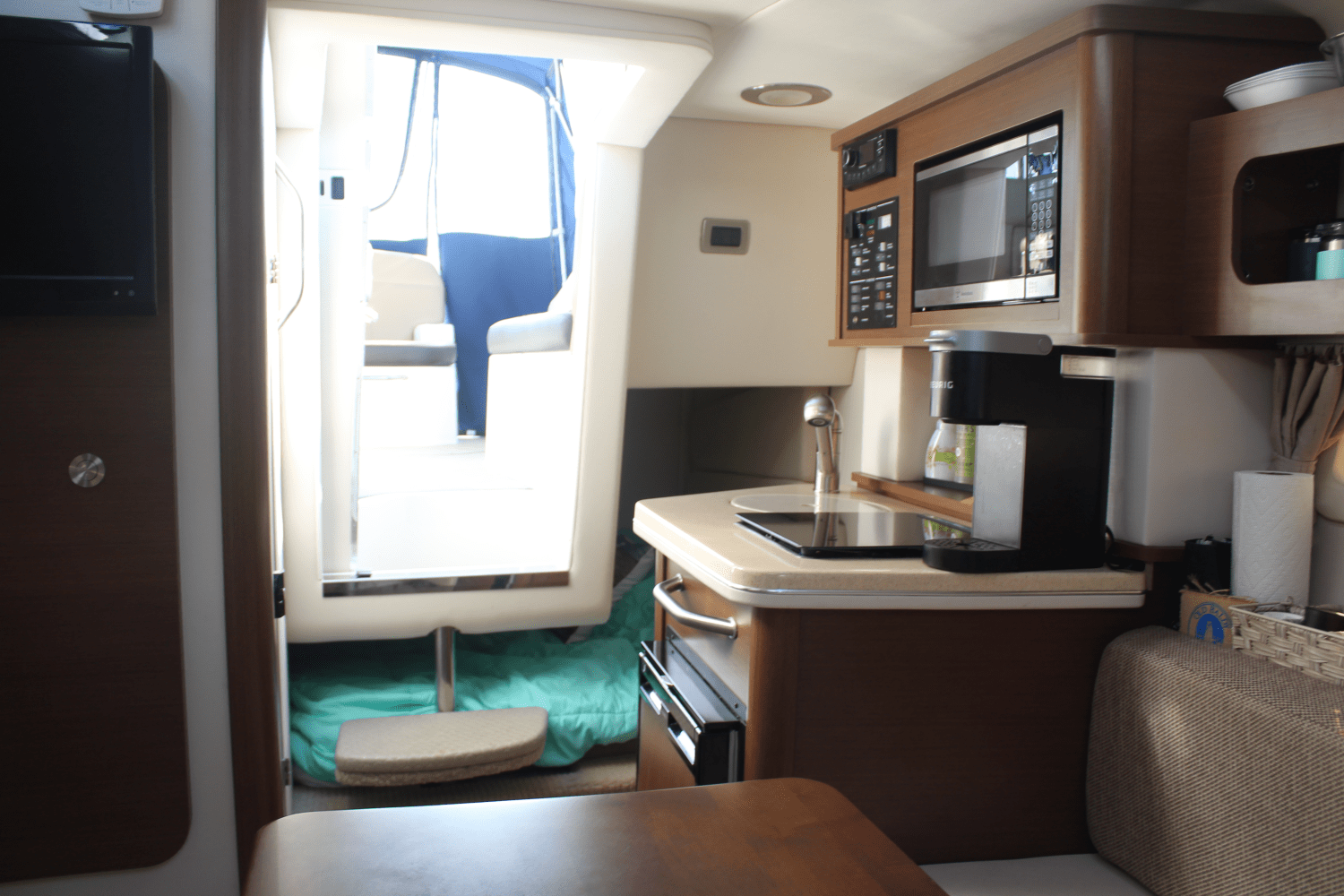 Slide: The Image of Sea Ray 260 SUNDANCER 2018 - 29