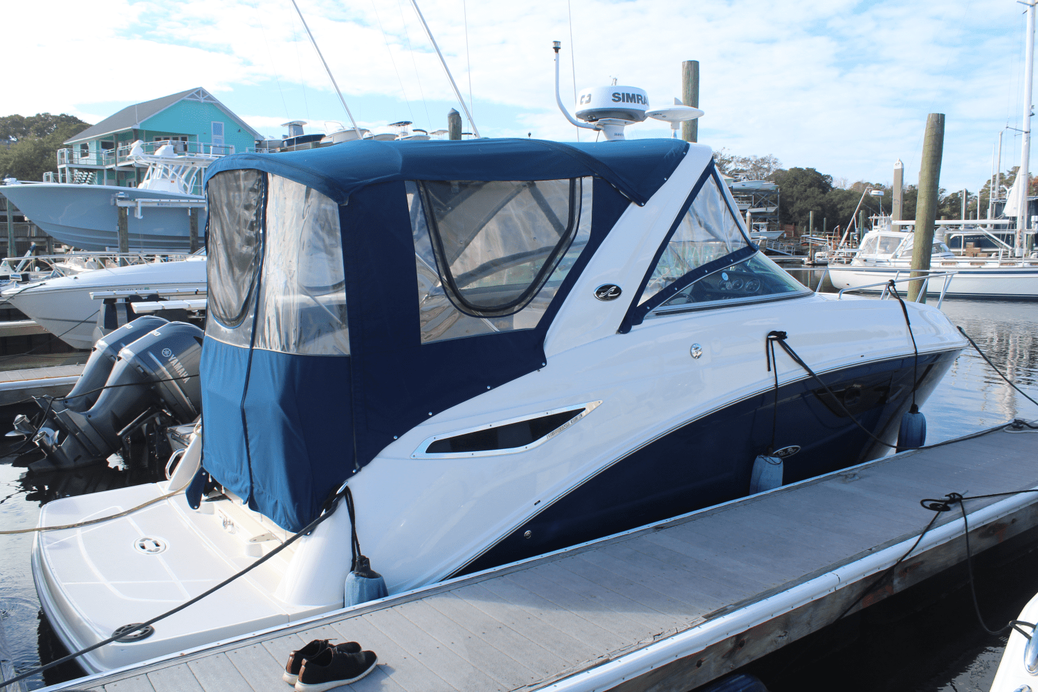 Slide: The Image of Sea Ray 260 SUNDANCER 2018 - 9